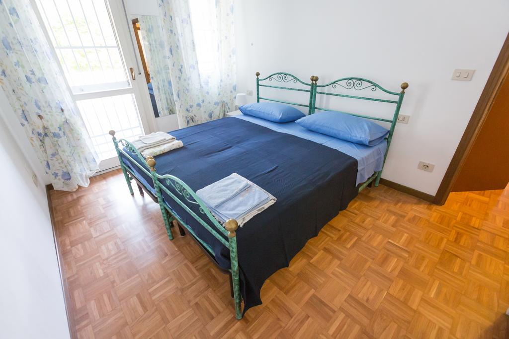 Bolognina Central Apartment Болоня Екстериор снимка